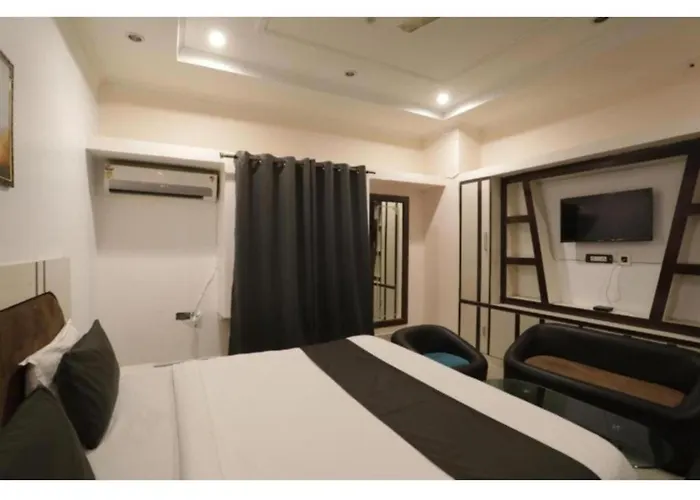Day S Inn Luxury Stay Near Care Hospital In Budget Friendly Price Best Seller