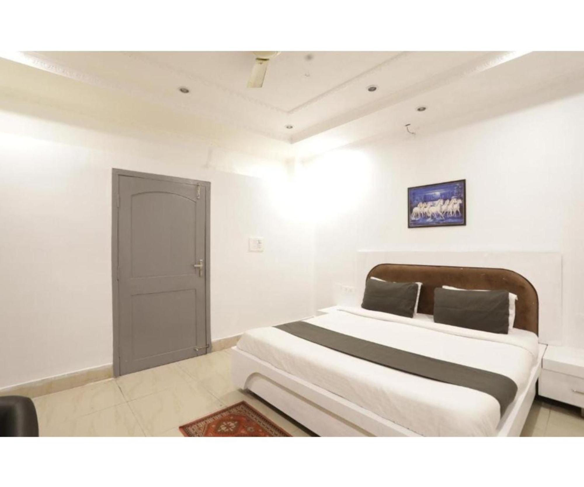 Day S Luxury Near Care Hospital In Budget Friendly Price Seller Hotel