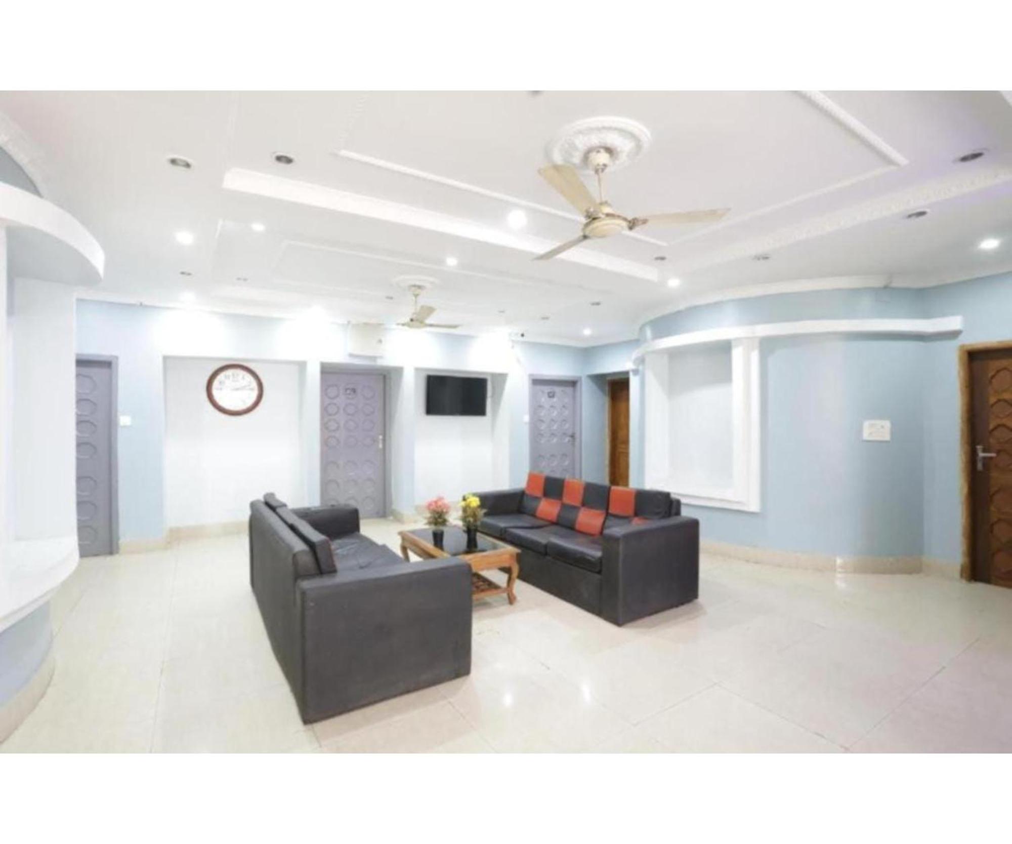 Day S Luxury Near Care Hospital In Budget Friendly Price Seller Hotel Bhubaneswar